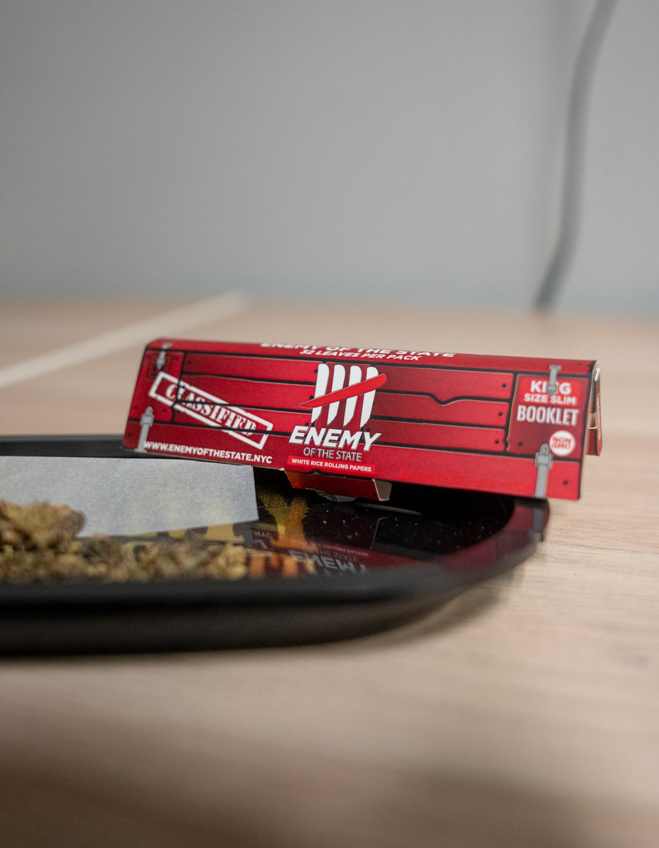 Enemy of the State Rolling Paper Pack v.3